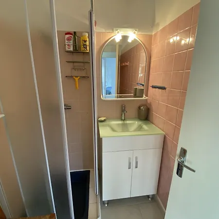 Apartmán Narbonne-plage : T2 Climatise, Balcon, Parking, A 100m De La Plage, Commerces A Proximite - Fr-1-795-12 *